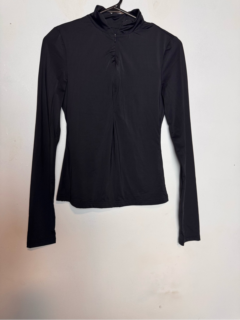 Brand new shein black sports half zip up Size-Small